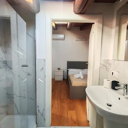 Palazzo Del Buonpastore By Casa Azzurra Apartments-2